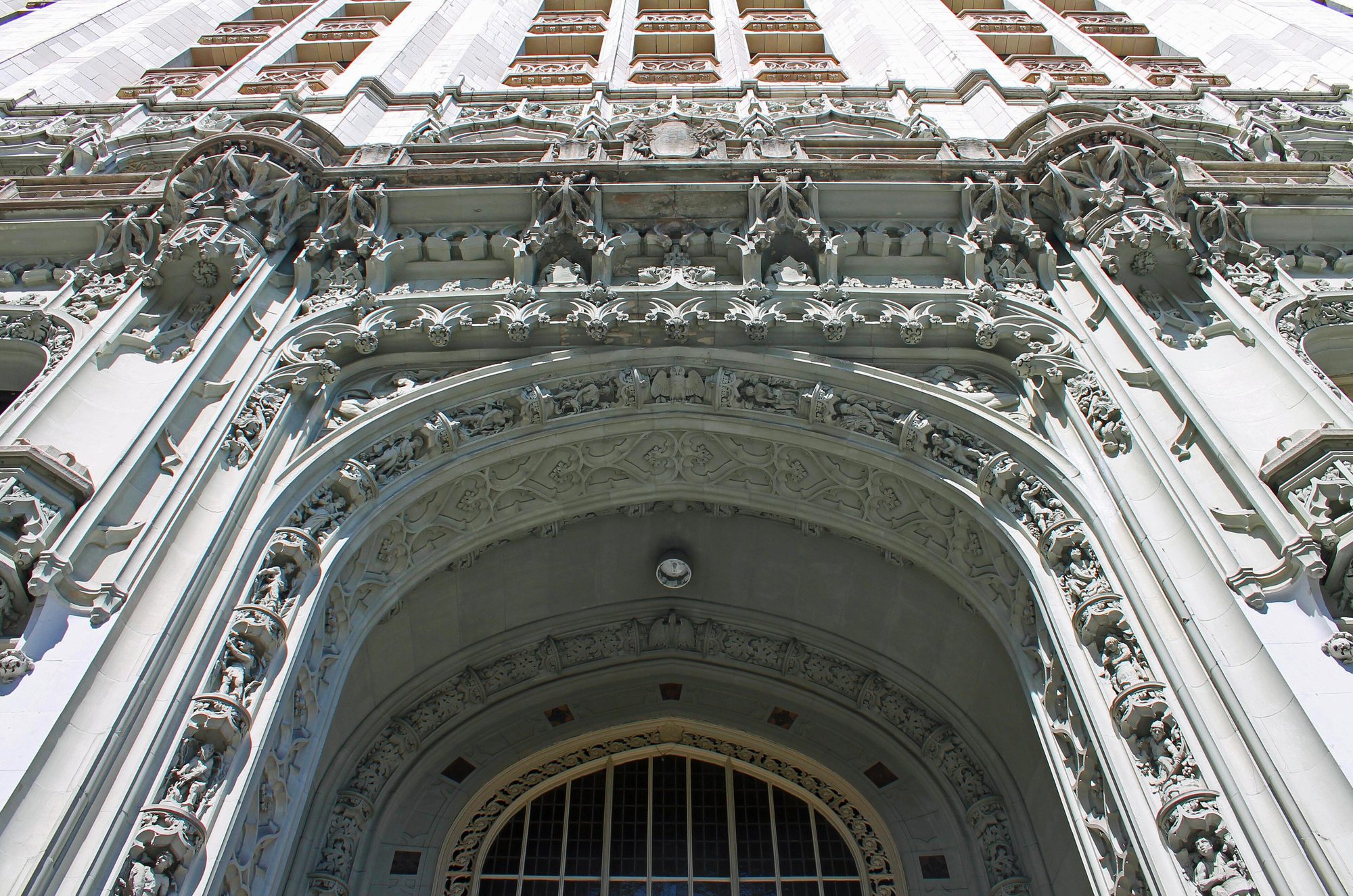The gothic main entrance of the Woolworth Building, New York